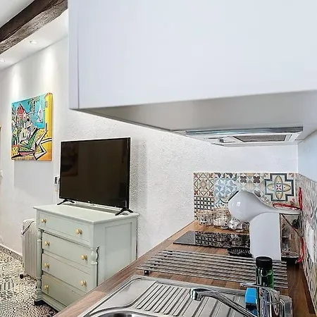Picasso Studio 2 People Town Estepona