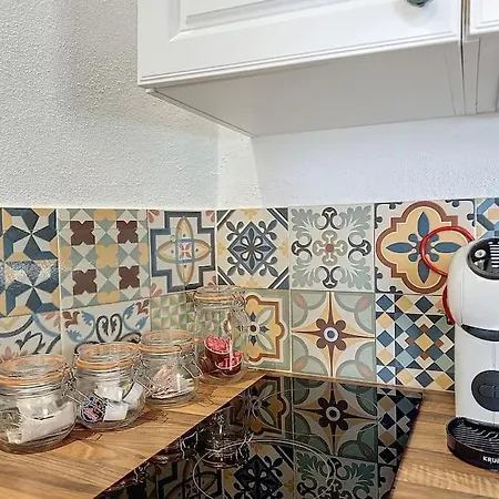 Picasso Studio 2 People Town * Estepona